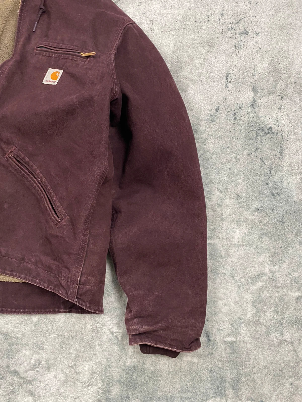 Carhartt Sierra Jacket WJ141 – Vintage – Burgundy – Fleece Lined – Boxy Fit – Women’s Size M