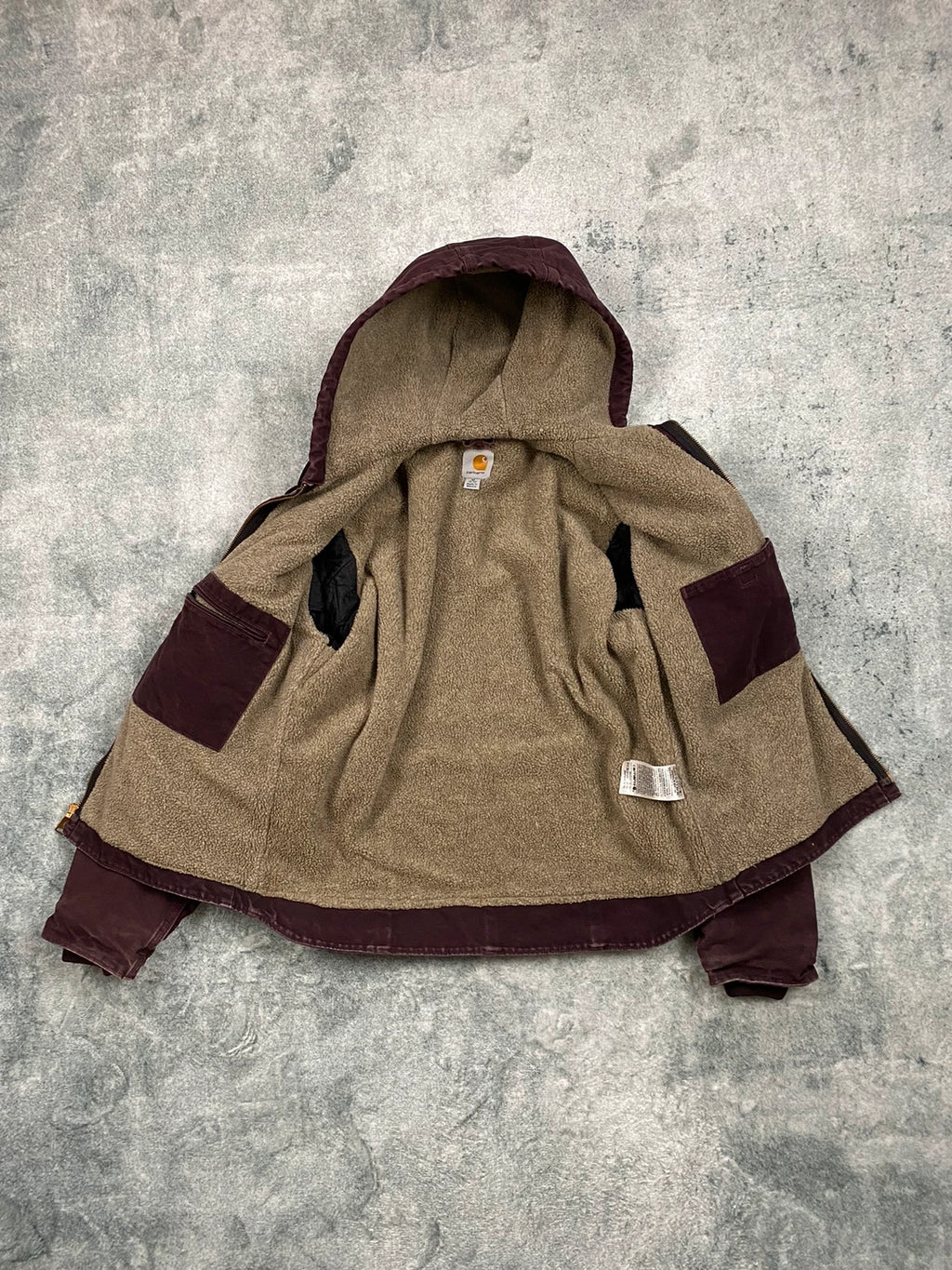 Carhartt Sierra Jacket WJ141 – Vintage – Burgundy – Fleece Lined – Boxy Fit – Women’s Size M