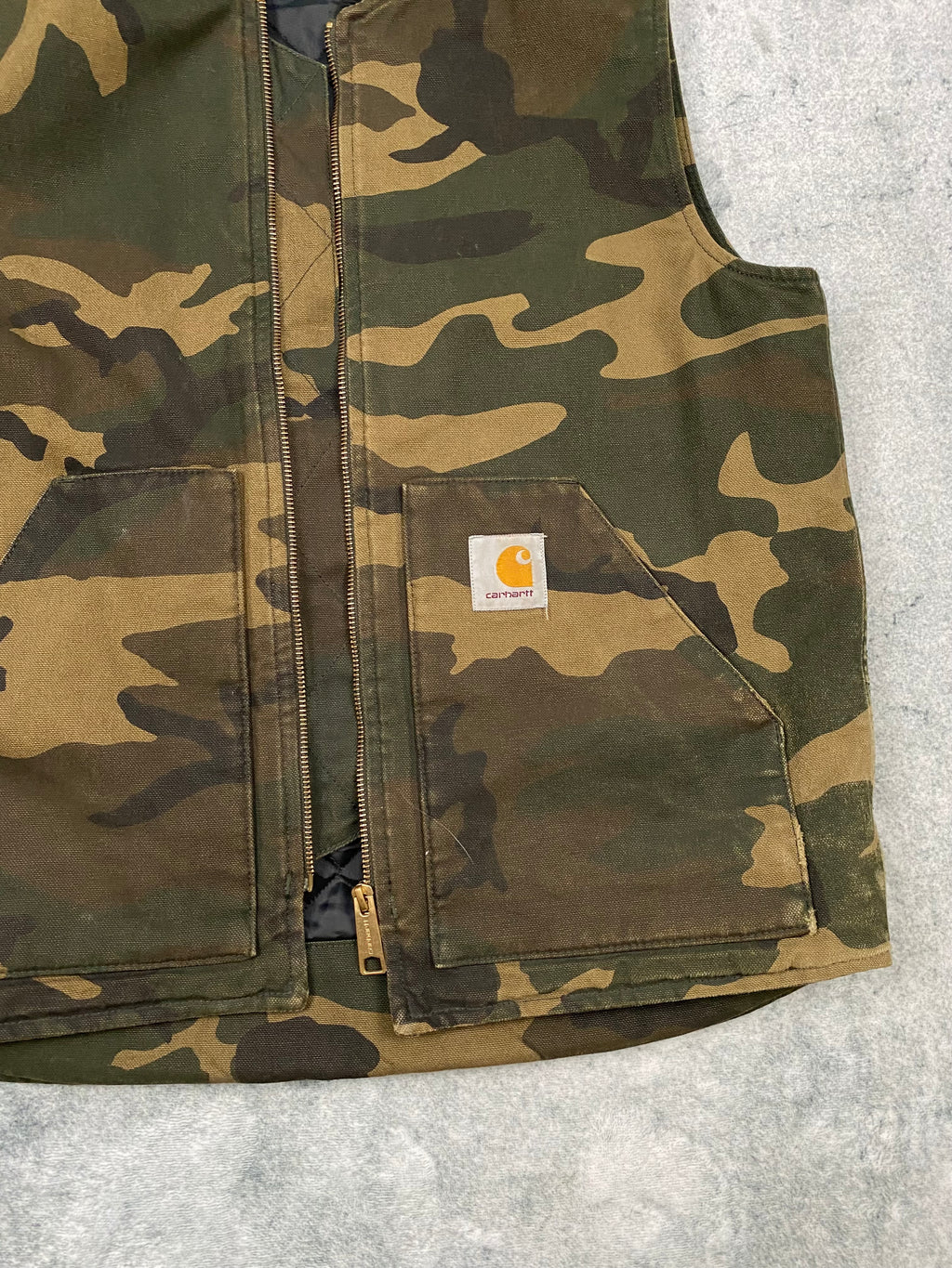 Carhartt Camouflage Vest – Workwear Archive – Lightly Insulated – Boxy Fit – Size M