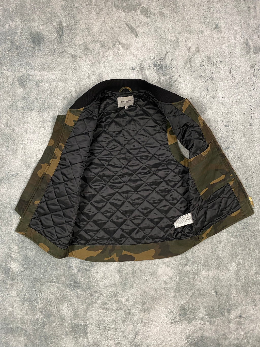Carhartt Camouflage Vest – Workwear Archive – Lightly Insulated – Boxy Fit – Size M