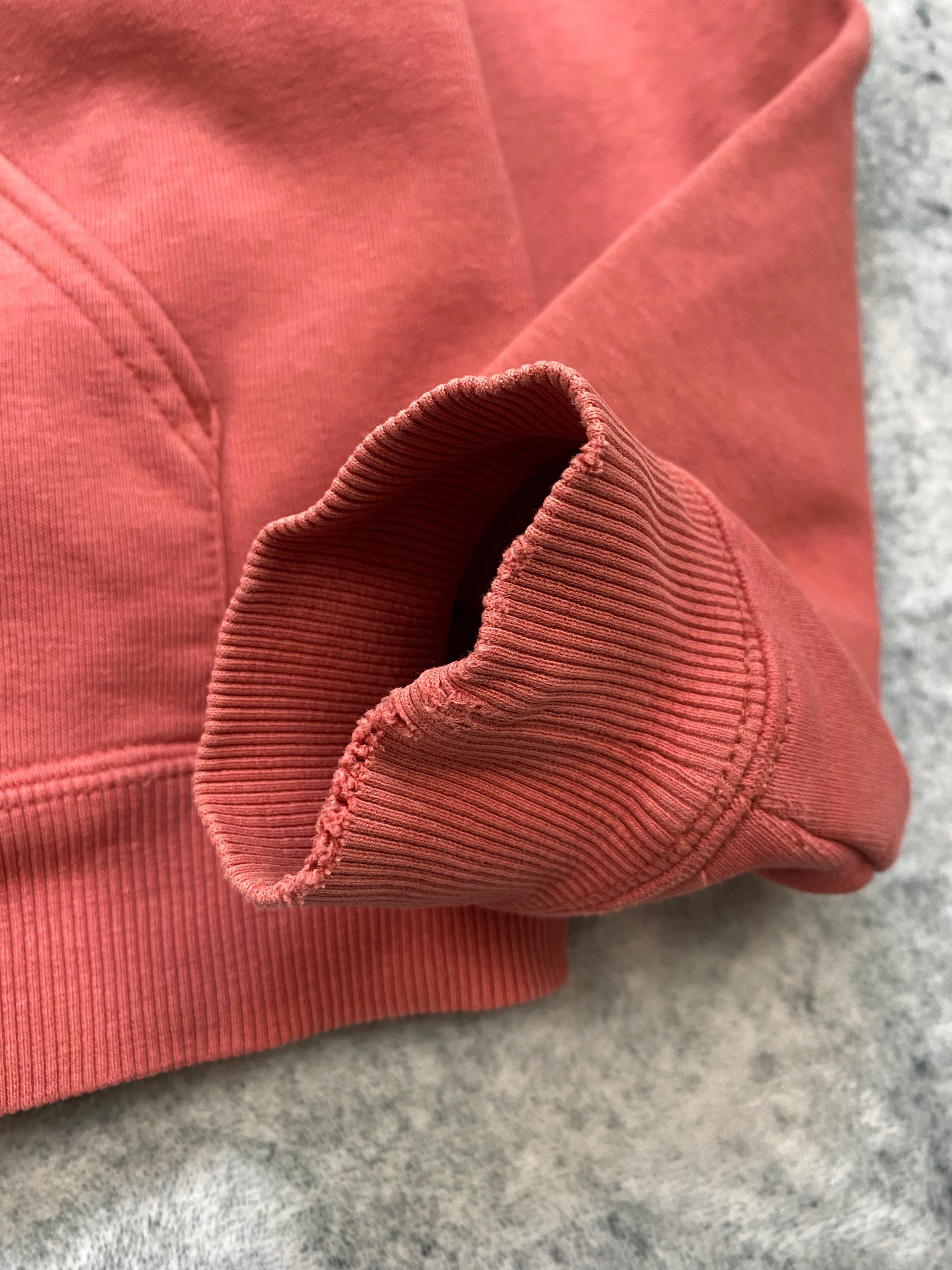 Carhartt Vintage Zip-Up Hoodie – Pink Rose – Women’s Size L